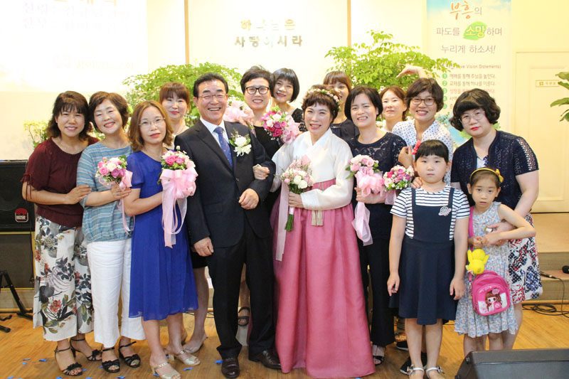 김규헌권찰님-김미자권사님-결혼_9.jpg